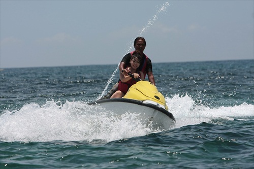 jet ski